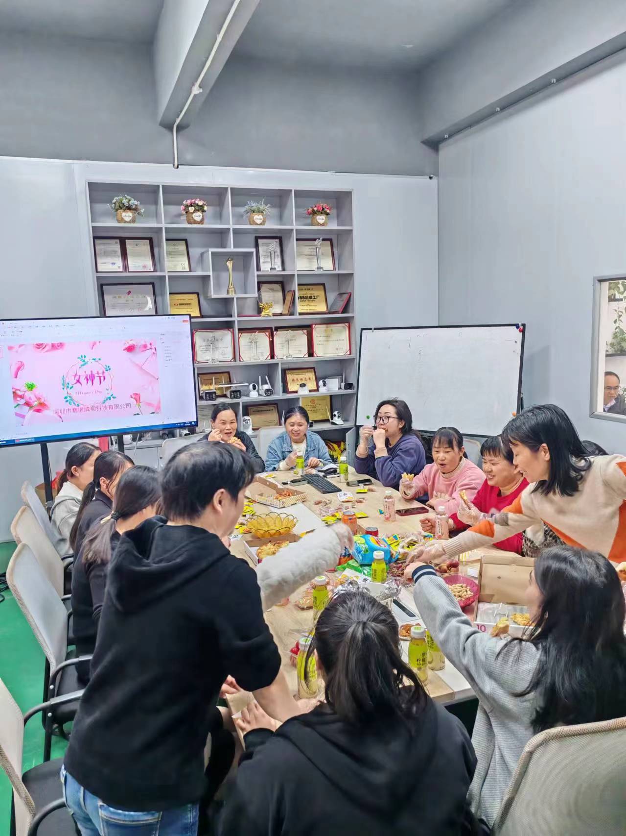 “三八”妇女节，向女性致敬