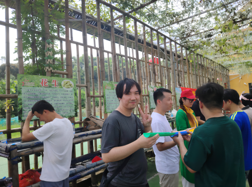 《红星闪闪，快乐盛夏》团建活动